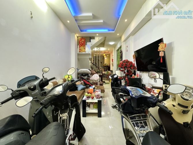 BÁN NHÀ HUỲNH VĂN BÁNH, P.11, PHÚ NHUẬN, 48M2, 4 TẦNG, 4PN 4WC ST, GIÁ CHỈ 7.79 TỶ