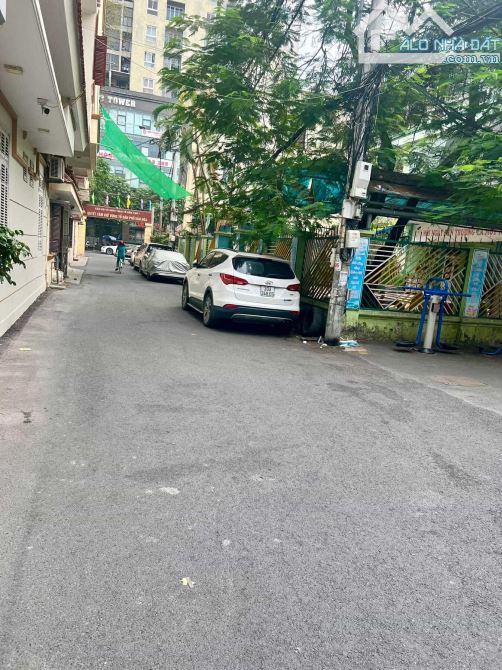 Bán đất Ngô Quyền Hà Đông 38m, lô góc ô tô tránh đỗ ngày đêm, hàng xóm khu đô thị, giá chỉ