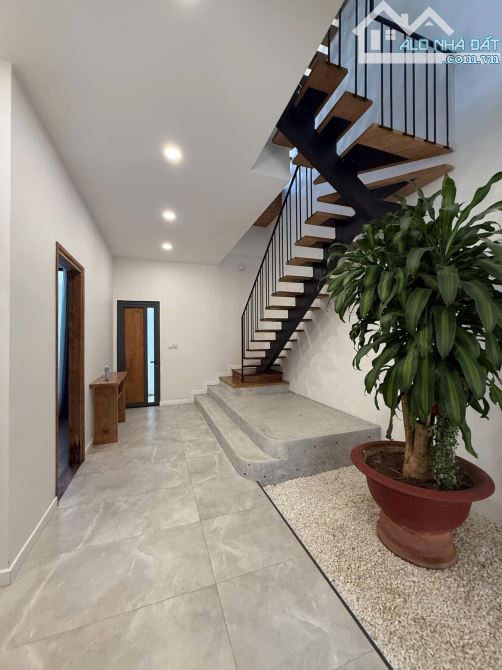 Villa mặt tiền Thi Sách thiết kế đẹp 19.5 tỷ
