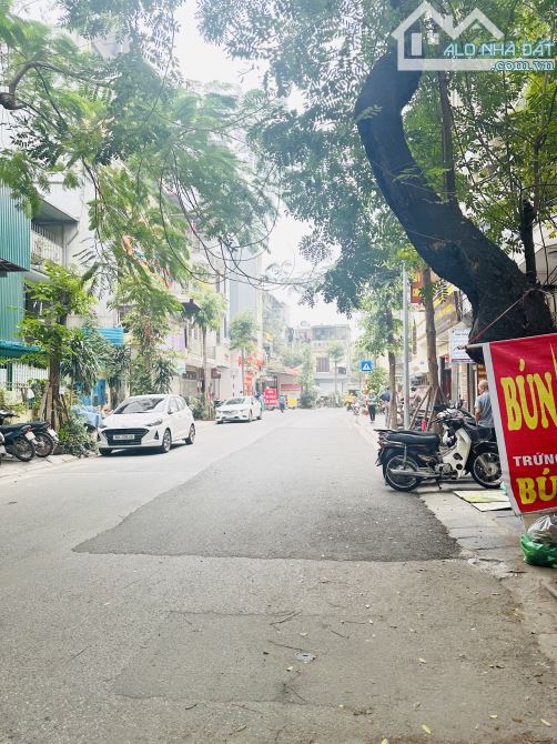 Thật 100%, Giá Đầu Tư, MP Lương Định Của 90M2 Vỉa Hè Sổ Vuông KD Đỉnh Giá 25 Tỷ.