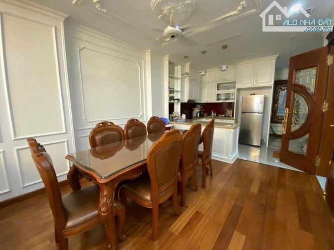 Phố Phạm Tuấn Tài,Đặng Thuỳ Trâm 70m2x6T×17tỷ dân xây p.lô ô tô tránh, vỉa hè, lô góc, KD