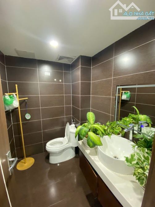 Cho thuê nhà Đội Cấn – Ba Đình DT 100m x 4 tầng, ngõ 3 ôtô, kinh doanh 26tr/th - 1