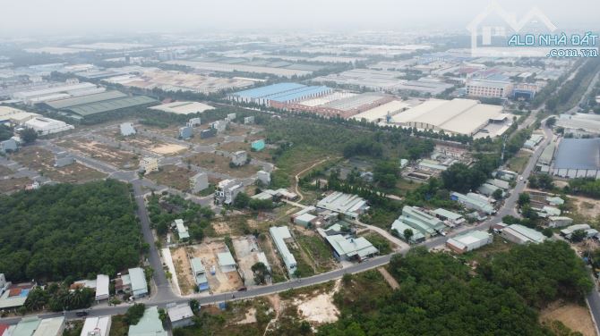Đất xây trọ , đầu tư đều được. Mt nhựa thông vào KCN - 1