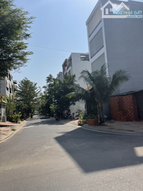 Hàng Hiếm! Lô Đất Ngang 8,6m Dài 20m- HXH Dương Quảng Hàm P6-17ty5 TL - 1