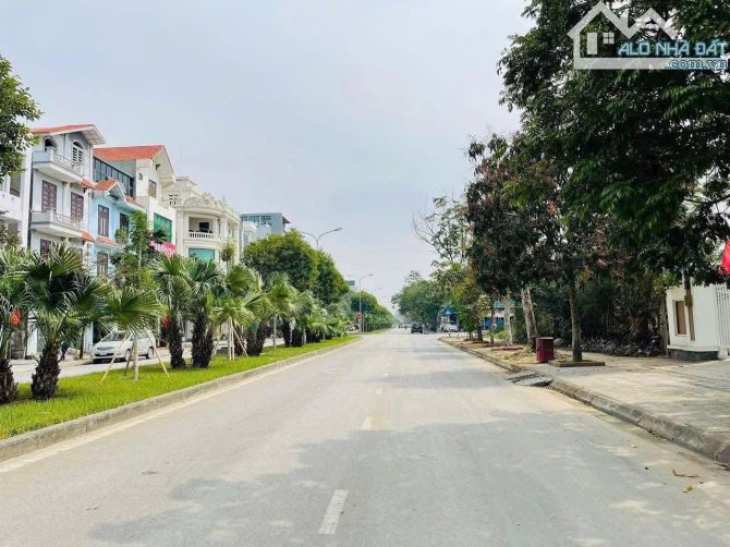 BÁN LÔ VIP BIỆT THỰ TRƯỜNG AN mặt  đường PHẠM VĂN ĐỒNG - P.THANH BÌNH - TPHD - 1