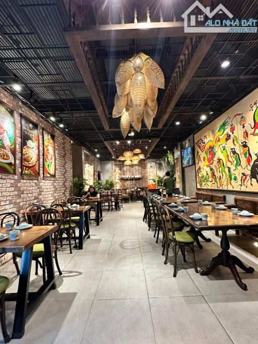 BÁN NHÀ MẶT PHỐ HÀNG ĐIẾU – MẶT TIỀN RỘNG – KINH DOANH SẦM UẤT