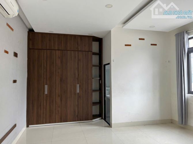 Nhà 3 tầng MT Chính Hữu có đường kiệt 3m bên cạnh - 1
