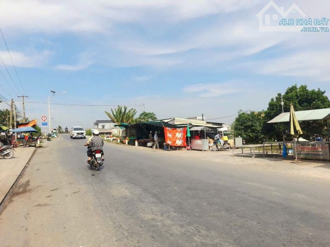 Siêu phẩm, chỉ 699tr sở hữu 500m2 đất vườn chuyển thổ view kênh - 1