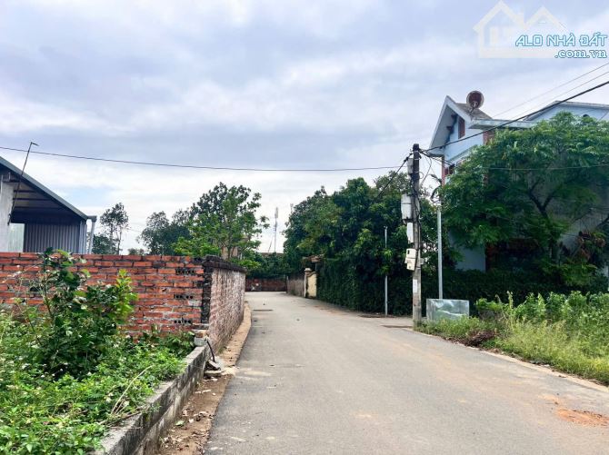 CẦN BÁN LÔ ĐẤT ĐẸP NGAY NGÃ TƯ LỤC QUÂN - VIEW HỒ CỰC ĐẸP - MẶT TIỀN RỘNG - 1