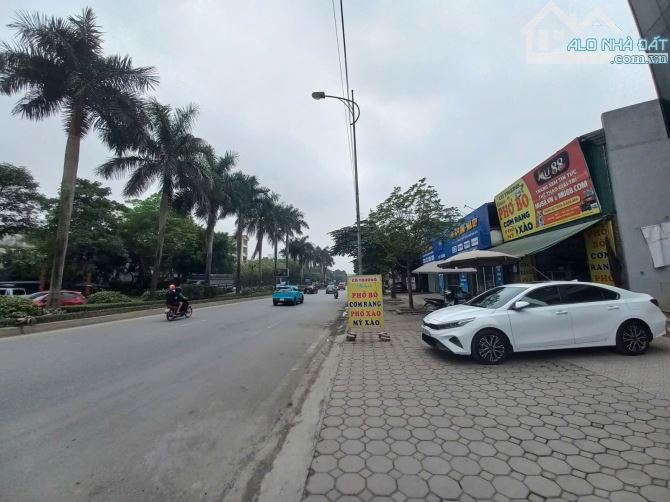 BÁN ĐẤT MP LÊ TRỌNG TẤN – ĐỐI DIỆN PARK CITY 9000M2 MT 65M2 GIÁ HƠN 300 TỶ - 1