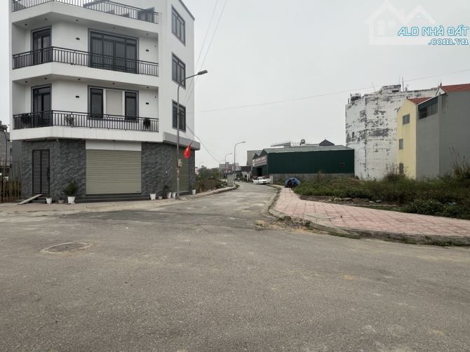 Đất dịch vụ phân lô vỉa hè tại Song Phương Hoài Đức 55m giá nhỉnh 6 tỷ, sổ đỏ trao tay - 1