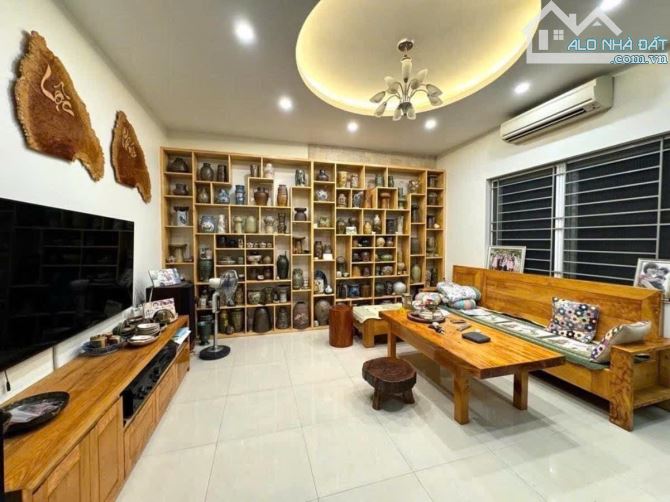 Bán nhà phố Nguyễn Viết Xuân, Thanh Xuân 80m, 6 tầng, mt 5.2m. Giá: 30 tỷ - 2