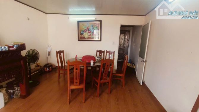 Bán nhà ngay sau trường cấp 3 Hồng Bàng, An Trực, Sở Dầu Hồng Bàng đường 5m - 2