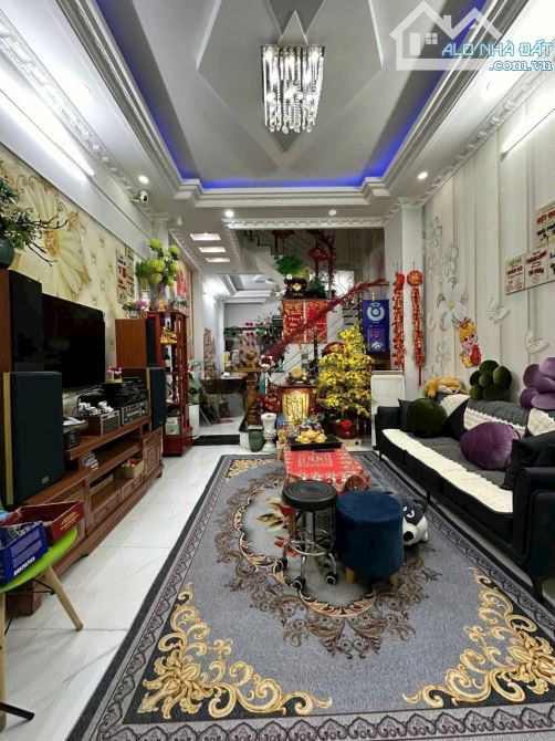 Bán nhà mặt tiền hẻm 83 Đào Tông Nguyên, Nhà Bè, 3 lầu. Giá 5,9 tỷ - 2