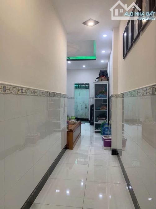 Bán gấp nhà 1 trệt 1 lửng ở thị trấn củ chi ( 80m2), giá chỉ 710tr , sổ hồng riêng - 2