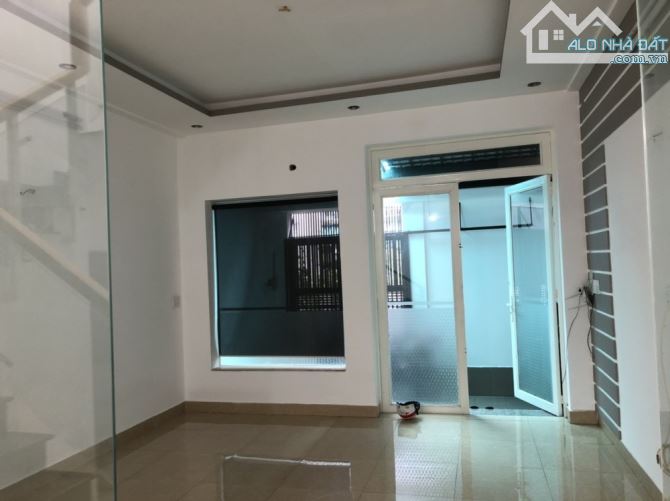 Bán gấp nhà 3 tầng, 4.5x12m Trương Đăng Quế P.3 Gò Vấp, Chỉ 5.7 tỷ Gần Chung cư SUNNY Phạm - 2