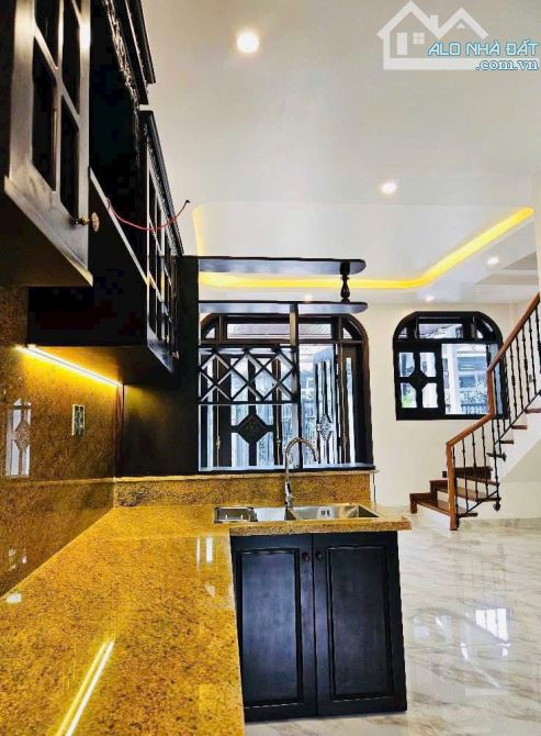 Nhà 2 tầng thiết kế đẹp kiệt 69 Lê Ngô Cát - 2