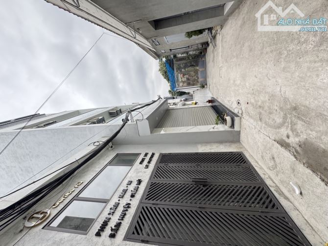 Bán nhà siêu đẹp, View Aeon, ô tô, 38m2, 5 tầng, mặt tiền 4.3m, giá 6 tỷ. - 2