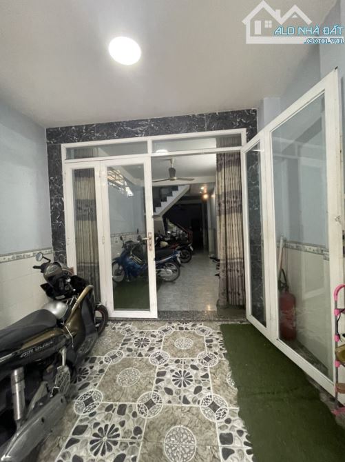 Tìm chủ mới cho CHDV Lê Lợi 74m2 3l 11pn cách ĐH IUH 100m 9,7 tỷ - 2