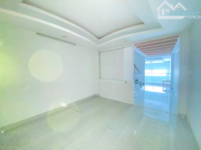 Bán gấp nhà phường An Phú Quận 2, DT 60m2 - CN 56m2, nhà 4 tầng, đường 2 ô tô, giá 12 tỷ - 2