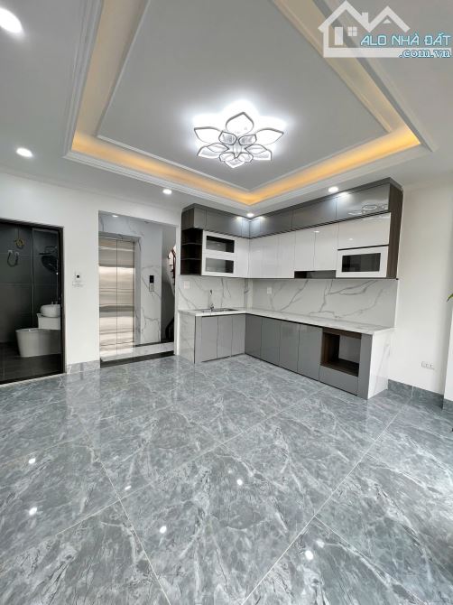 BÁN NHÀ KHƯƠNG ĐÌNH, DT 34-40M x 6 TẦNG, MT 5M, 8X TỶ, THANG MÁY, VỊ TRÍ SIÊU ĐẸP - 2