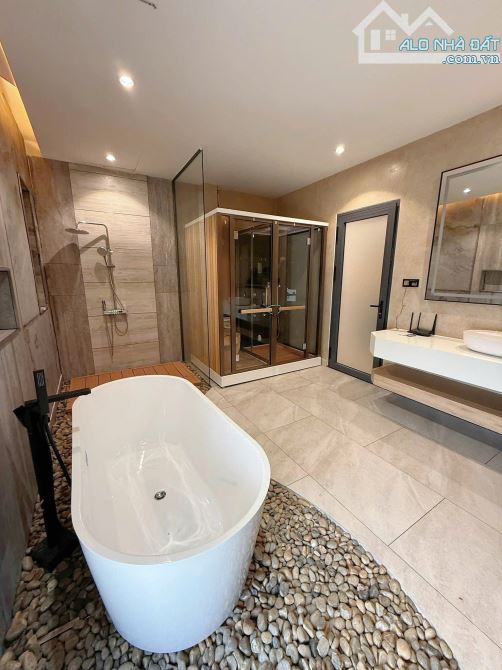 Villa mặt tiền Thi Sách thiết kế đẹp 19.5 tỷ - 2