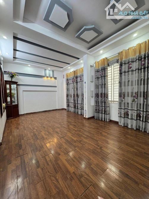 Cho thuê nhà nguyên căn ngõ 120 Kim Giang - 2