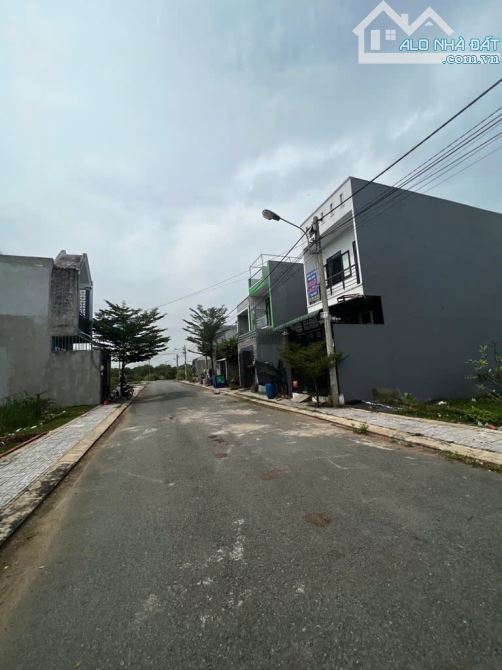 LÔ ĐẤT GIÁ SIÊU RẺ DT56M (4x14),NGAY GẦN CHỢ LONG PHƯỚC,HẺM XE HƠI 9M CÓ VỈA HÈ,QUẬN 9 - 2