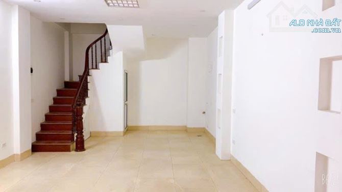 Bán nhà Mễ Trì - Nhỉnh 11 tỷ - 45m2 - Oto vào nhà - Kinh doanh sầm uất - 2