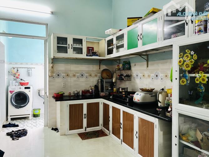 6 x 25M VUÔNG VỨC, SẴN NHÀ CẤP 4 KIÊN CỐ VÀO Ở NGAY, XE HƠI NGỦ TRONG NHÀ, NHỈNH 1 TỶ - 2