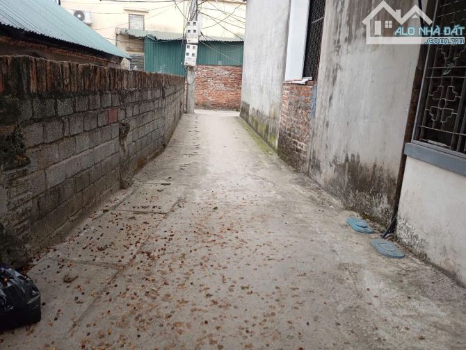 bán  đất 61m  phú nghĩa, mặt tiền hơn 5m, gần 2 khu công nghiệp giá dưới 2ty - 2