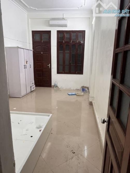 Cho thuê nhà nguyên căn Hoàng Hoa Thám , Ba Đình, 35m2 x 6 tầng, 15 triệu - 2