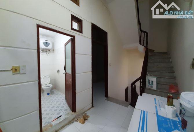 Cho thuê nhà nguyên căn phố  Dịch Vọng , Cầu Giấy DT 50mx 4T. 16tr/tháng - 2