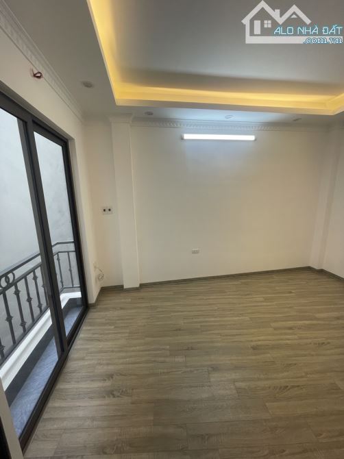 TRUNG TÂM Ô CÁCH - NHÀ MỚI 37M2 - NỘI THẤT ĐẸP - 7