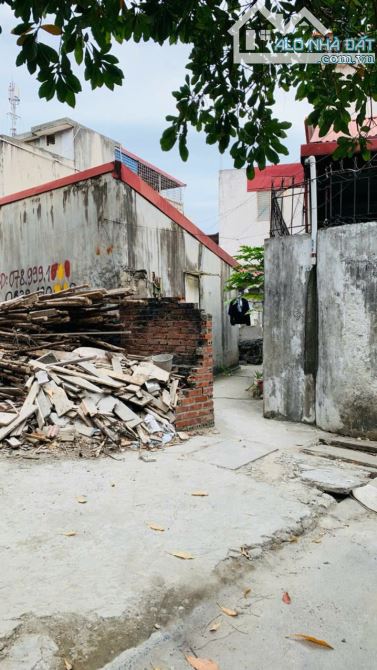 Lô đất khu Đoàn Kết (Quán Nam) - 105m2 - mt 4,5m - vuông vắn - ngõ ô tô - giá 56 tr/m2 - 3