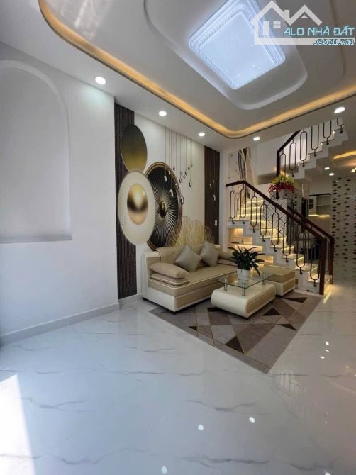 Hóc Môn - 1 trệt 2 lầu - Xuân Thới Thượng - 90m2- 3pn - 3