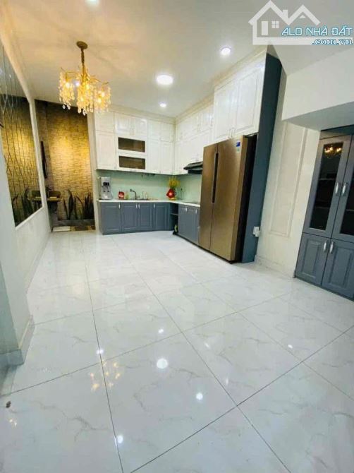Nhà mặt tiền Thích Minh Nguyệt, Tân Bình, DT 4 x 19, trệt 2 lầu, 4pn, full nt - 3