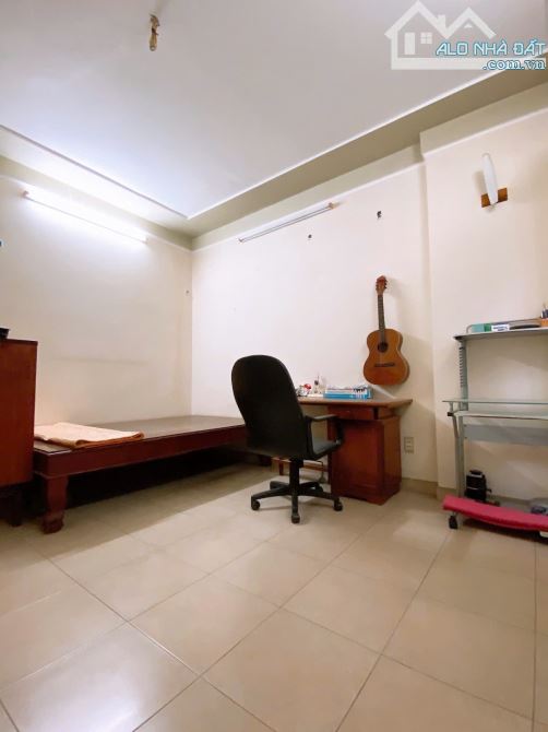 Bán gấp căn biệt thự 2 tầng, 202m2, cách MT Nguyễn Duy Trinh, Q.2 hơn 50m, chỉ 14.5 tỷ TL - 3