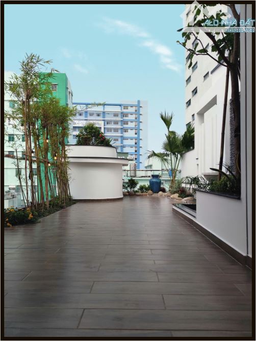 Top nhà vị trí đẹp 4 x 20m 1 trệt 5 lầu Lý Chính Thắng Q3 TP.HCM - 3
