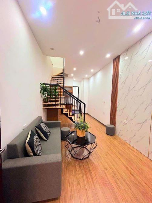 Nhà đẹp Cổ Nhuế, Bắc Từ Liêm, DT 100m2, 3 tầng, mặt tiền 5,2 m - 4