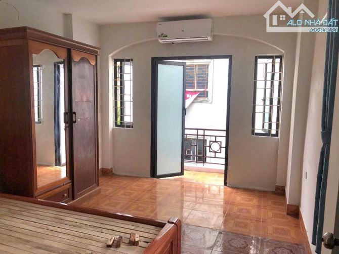 BÁN NHÀ LÊ TRỌNG TẤN Ô TÔ CẤT TRONG NHÀ MẶT TIỀN 5M GIÁ ĐẦU TƯ 50M GIÁ 7,2 TỶ - 3