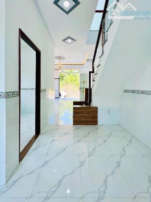 Ngộp giảm 70Tr Nhà 1 Lầu 5,3 x 15m, 4 phòng ngủ rộng. Sổ Hồng Riêng giá rẻ - 3