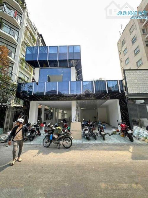Bán nhà MT 23 Thạch Thị Thanh, Tân Định, Quận 1. DT 9.5x17m Giá 59 tỷ TL - 3