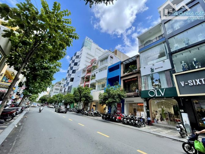 60 tỷ giảm còn 55 tỷ, nhà MT Nguyễn Trãi, Q1 đoạn KD cao cấp. DT: 4,1x19m, HĐT 150tr/th - 3