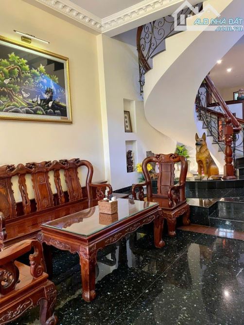 Biệt Thự Nguyễn Trọng Tuyển ngay sát Nguyễn Văn Trỗi - Hoàng Văn Thụ - Trung tâm Phú Nhuận - 3