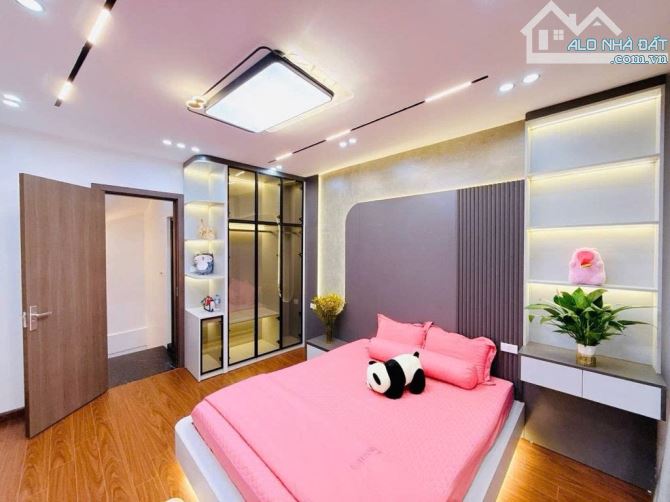 CHỦ TRẺ CẦN BÁN GẤP — NHÀ ĐẸP VŨ TÔNG PHAN, GẦN Ô TÔ, PHÁP LÝ CHUẨN, 35m²,6.2tỷ - 3