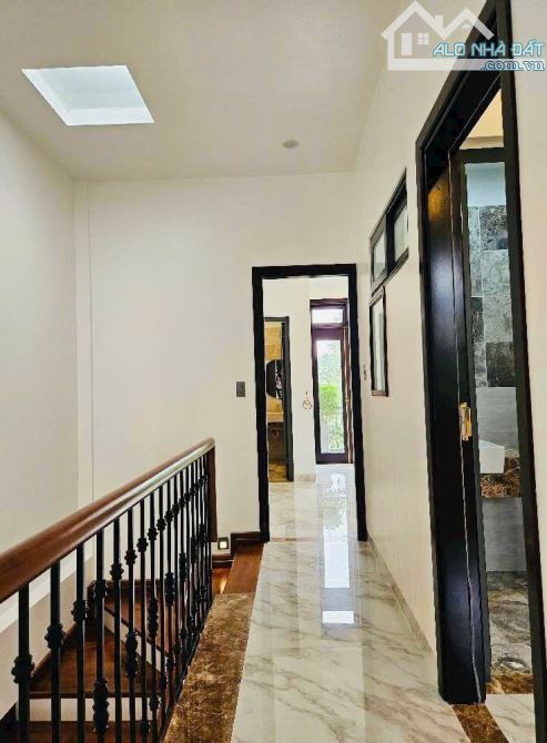 Nhà 2 tầng thiết kế đẹp kiệt 69 Lê Ngô Cát - 4