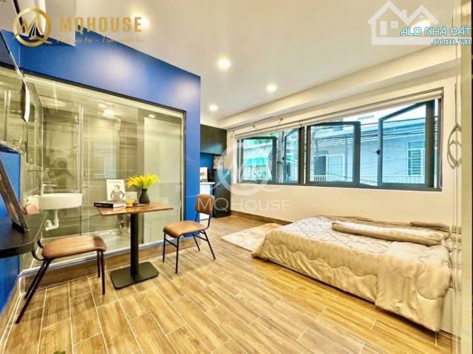 CHDV PENHOUSE 6 TẦNG - CMT 8 - THANG MÁY NHẬP - NỘI THẤT XỊN - THU NHẬP 110TR - 2X TỶ - 4