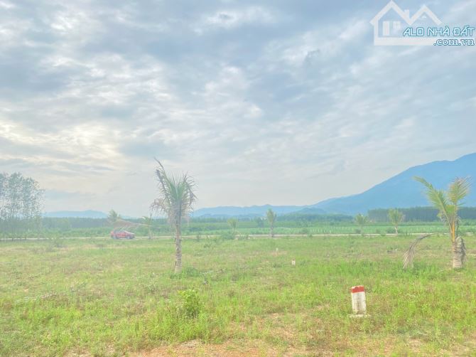 Hot! Bán đất đường rộng 16m,mặt tiền ngang 20m vuông vắn tại Diên Khánh. Chỉ 1 tỷ 680 - 4