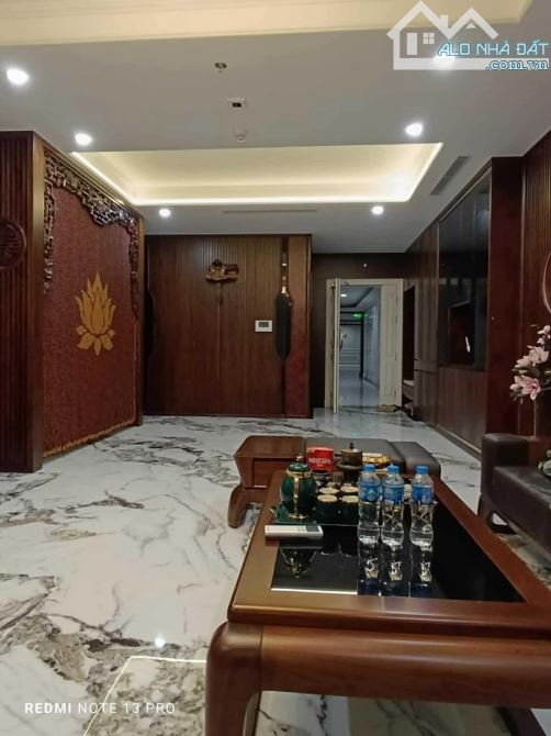 CHUNG CƯ CAO CẤP HATECO LAROMA HUỲNH THÚC KHÁNG - ĐỐNG ĐA - TRUNG TÂM VÍP - 138M - 3PN - 2 - 4